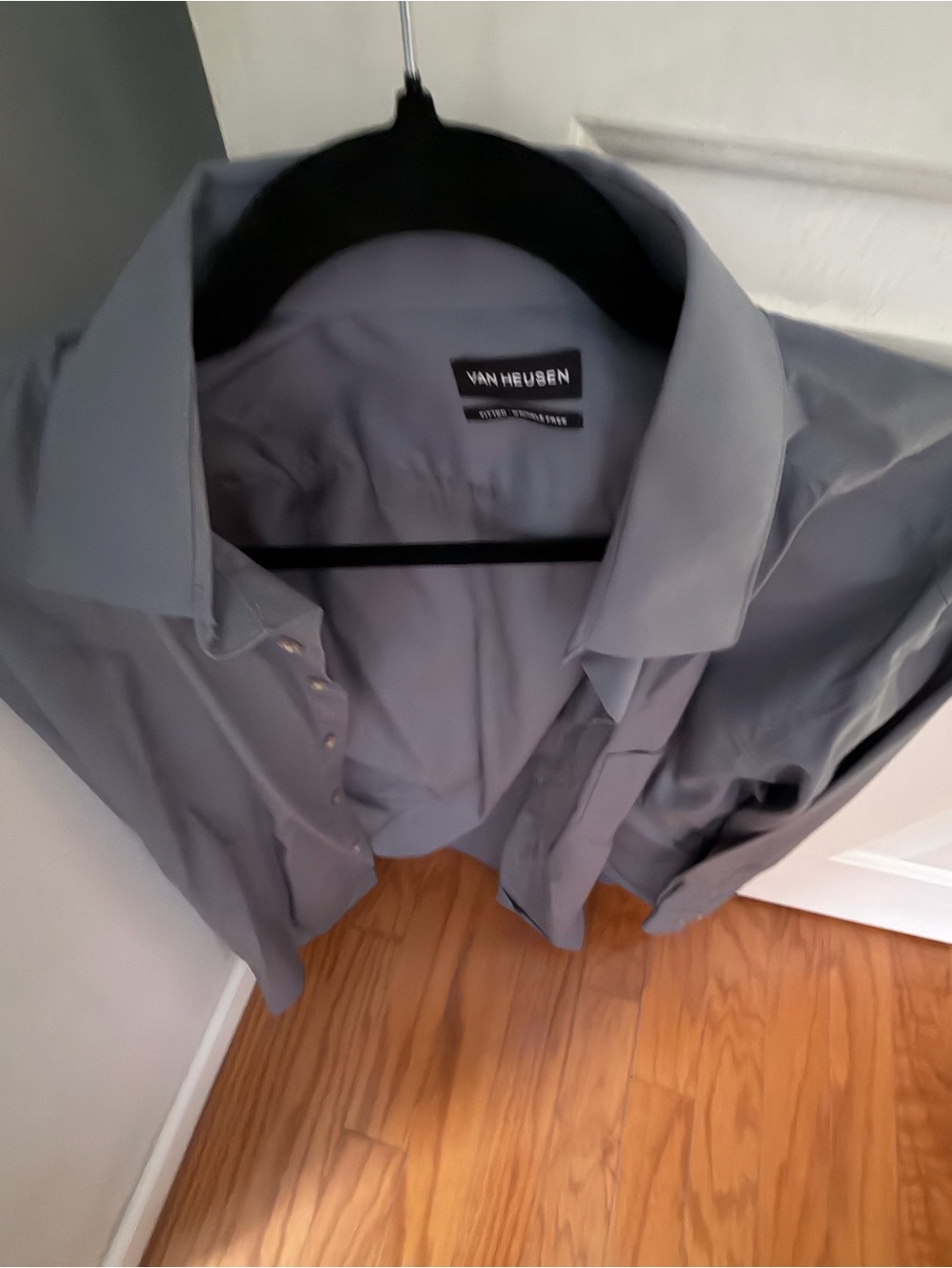 Van Heusen Men's Gray Dress Shirt - Classic Collared Button-Up